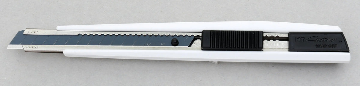 NT Cutter 9mm MNCR-A1 black&white Idealshop
